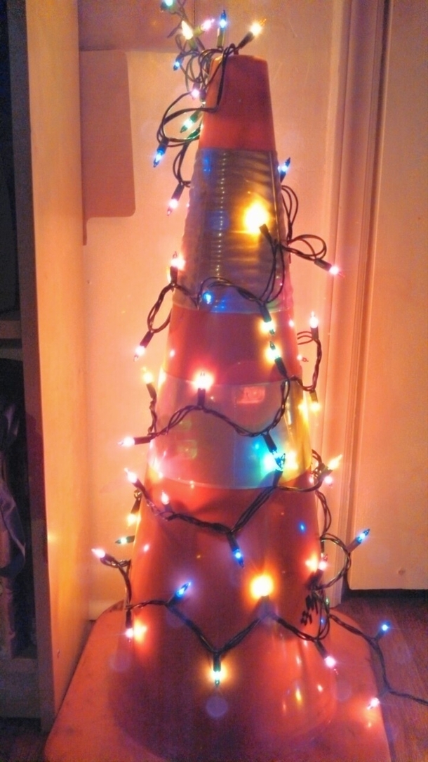 As a poor college student I love my Xmas tree