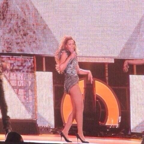 Beyonc looks like Randall from Recess in this pic