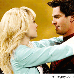 Emma Stone and Andrew Garfield kissing