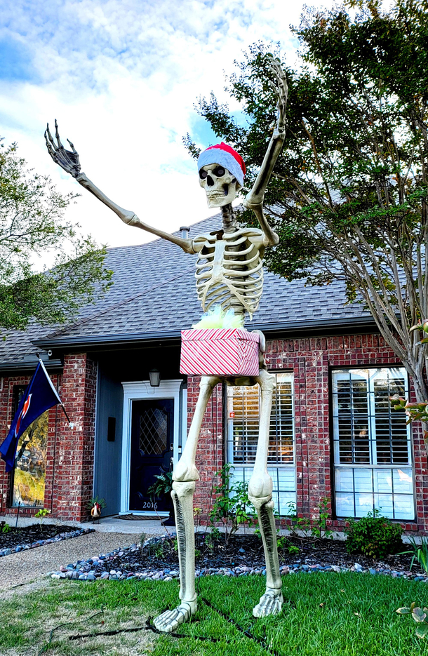 Finally hunted down a -foot skeleton and threw an SNL-themed party so