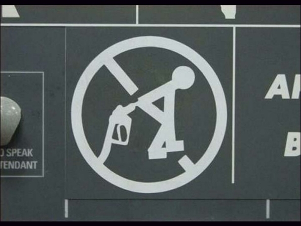 Gas pump  anus  no bueno