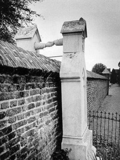 Grave of a Catholic woman and her Protestant husband