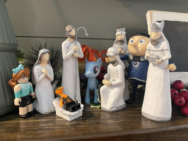 Ill keep adding things to our nativity scene until my wife finds out day 