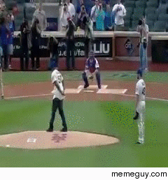 Lance Stephenson screws up  Cents first pitch
