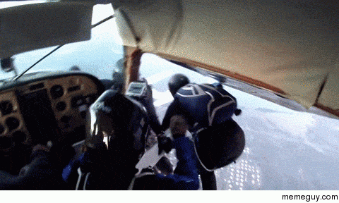 Mid-air plane crash from skydivers Go-Pro