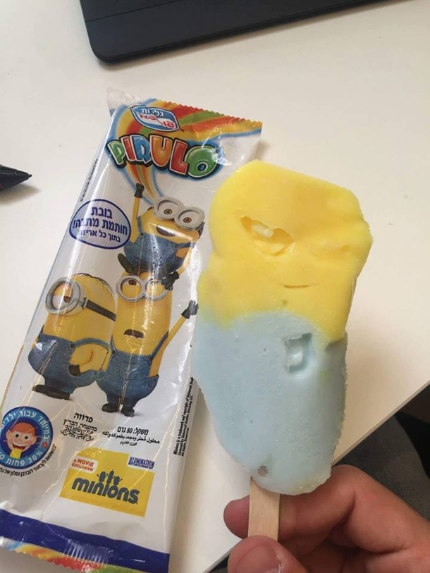 Minions shaped popsicle