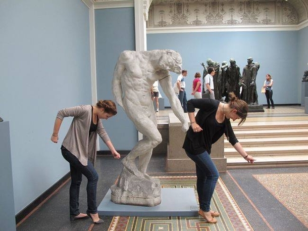Pic #1 - Statues having fun with people