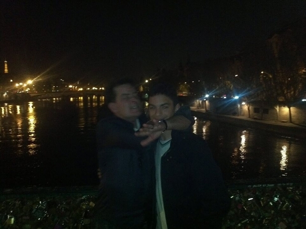 Pic #2 - So my friends who were vacationing in Paris stumbled upon a drunk Charlie Sheen