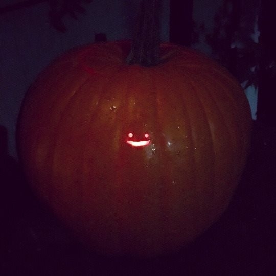 Pic #3 - Before the inevitable onslaught of posts containing extremely intricate and beautiful looking pumpkins begin I wanted to share a humble Jack-o-lantern design