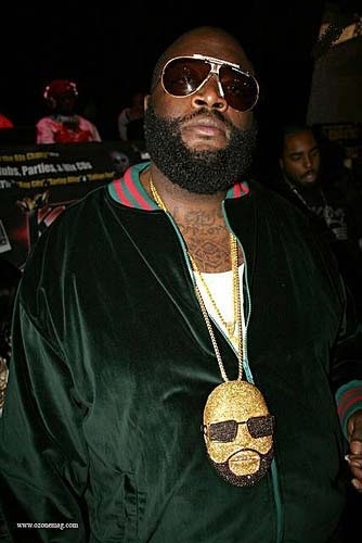 Pic #3 - Rick Ross and his chains