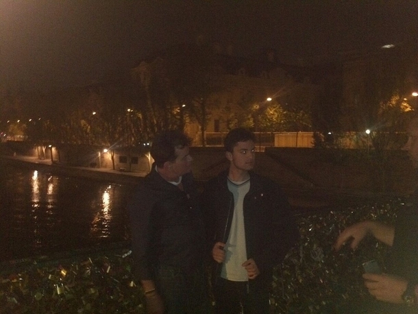 Pic #3 - So my friends who were vacationing in Paris stumbled upon a drunk Charlie Sheen