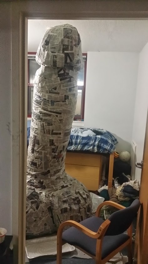 Pic #6 - My suitemate went away for spring break so we built a giant penis in his room