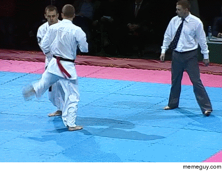 Russian Kyokushin champion deals the winning kick