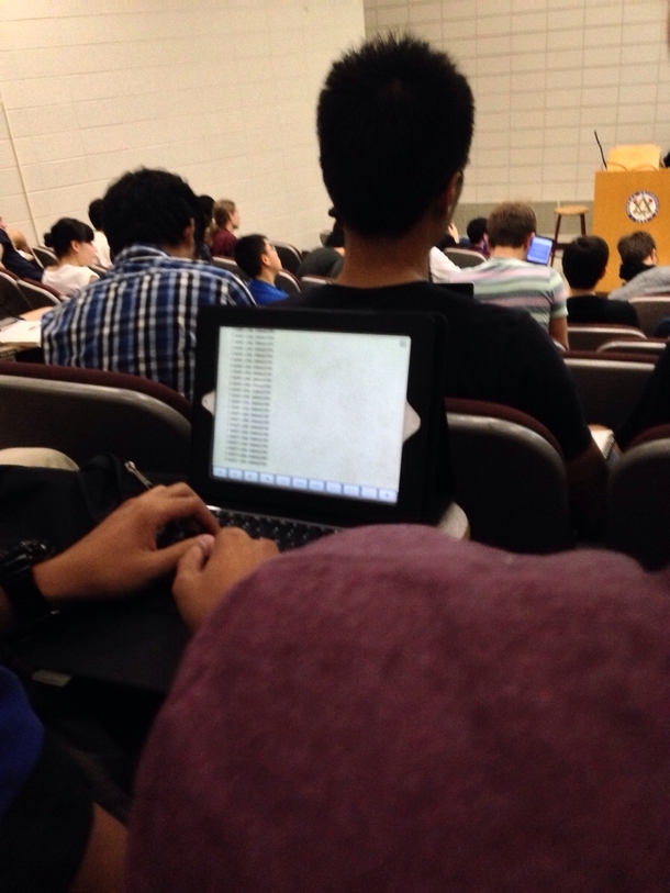 Sitting in a chem lecture when I notice the person in front of me is furiously typing I dont like chemistry