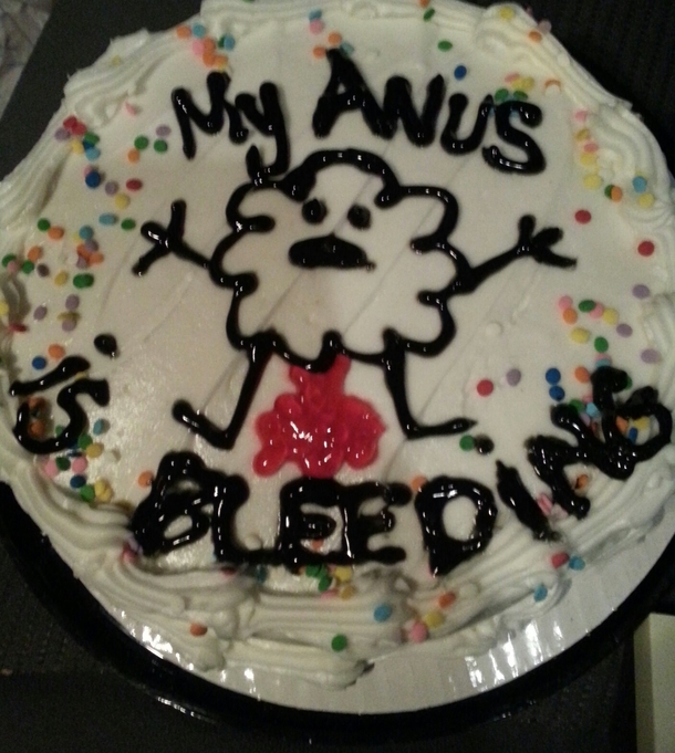 So I decorated my best friends birthday cake 