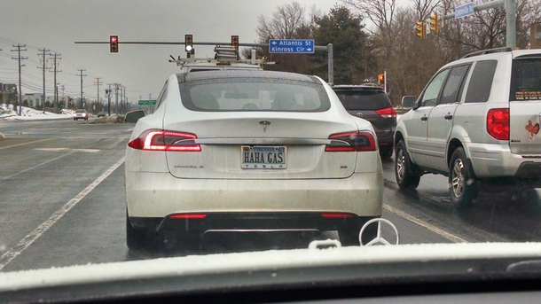 Tesla owner rubbing it in to the rest of us