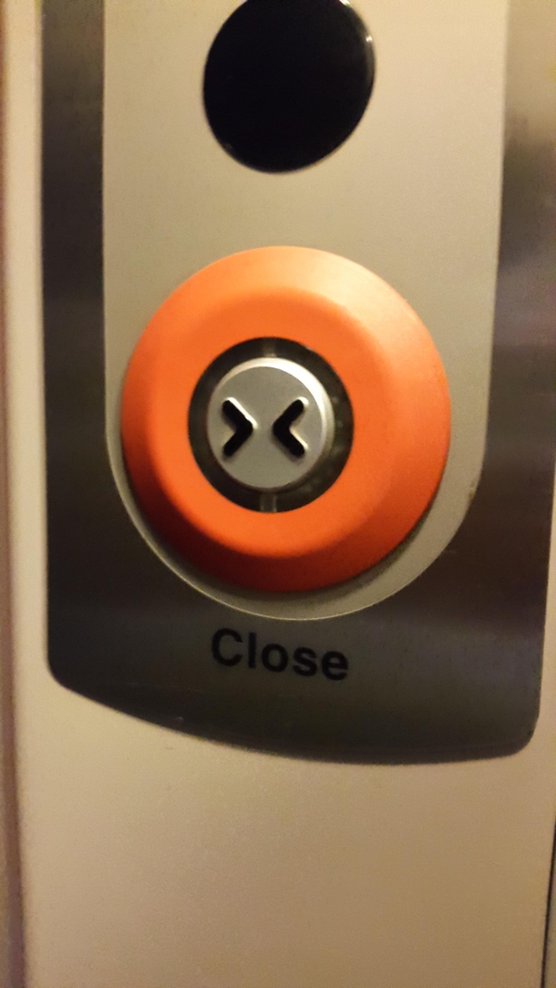This close door button looks like Kenny from South Park