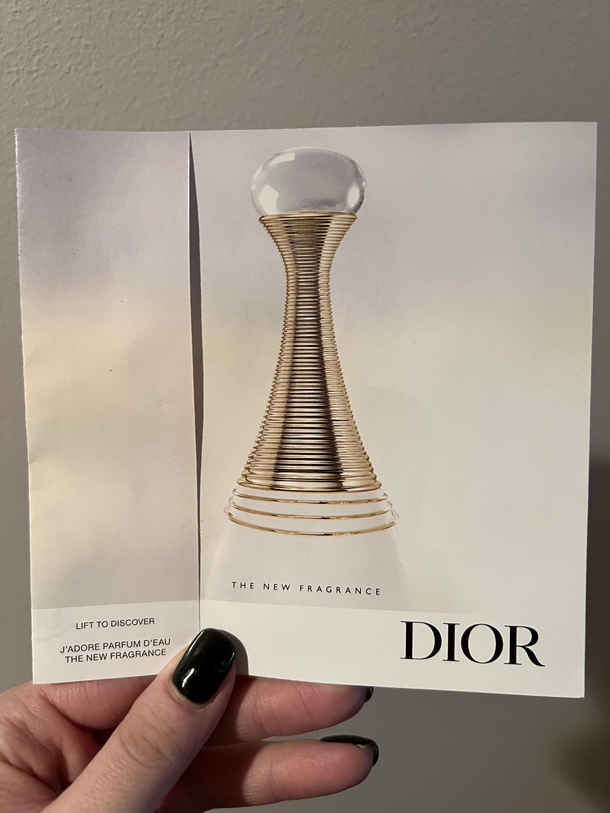 This perfume looks like a door stop Or should I say Dior stop