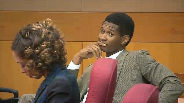 Ushers face after his wife lost custody battle today
