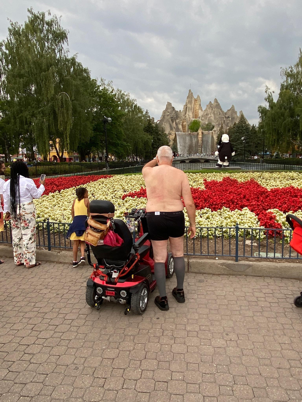 Was at Canadas Wonderland the other week with my family and came across this interesting fella Guess pants are optional at childrens theme parks these days