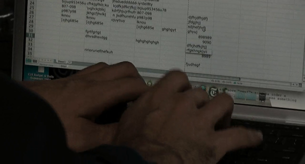 Watching Unthinkable I saw this guy defusing an atomic bomb with excel