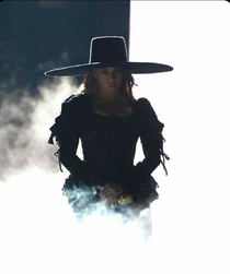 Beyonce looking like The Undertaker