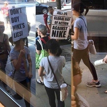 Dont buy Nikes lies 