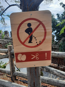 Funny warning sign I found in Turkey