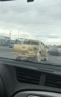 Good as gold someone spray painted their whole truck