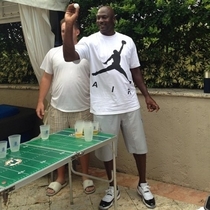 Hey guys I just played beer pong with Micheal Jordan while he was wearing a T-shirt of himselfShut the fuck up Frank youre a stupid fucking liar
