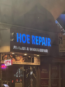 Hoe Repair on th Avenue