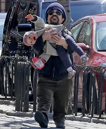 How Peter Dinklage holds his kids