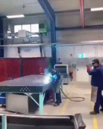 Huge sparks from welding