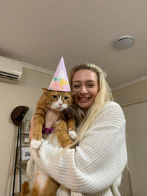 I gave my cat a birthday party He was not impressed