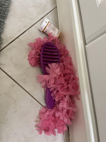 I think my wifes hairbrush had too much of a good time last night