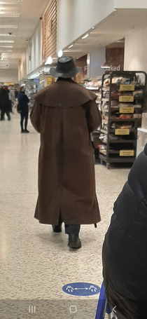 Jeepers creepers spotted shopping for them peepers 