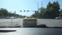 Lamborghini driver attempting to show off in the Chicago Suburbs