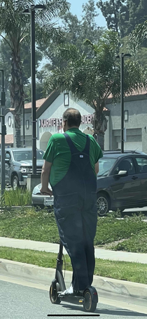 Luigi out here cruising down the boulevard on a scooter
