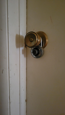 My fiances attempt at locking herself in her childhood room during her angsty phase in highschool