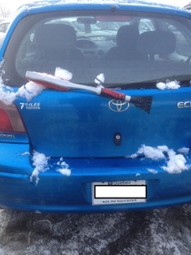 No wiper replace it by a snow broom