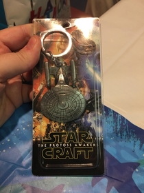 Ordered a Star Trek Enterprise-D keychain but it was shipped in a Star Wars package