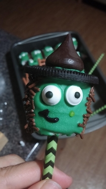 Pic #2 - The Witch Marshmallow Pop