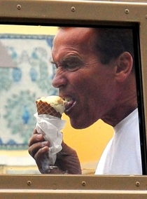 Pic #3 - Arnold terminates ice cream