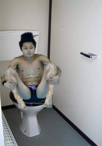 Pic #3 - Olympic divers on the toilet