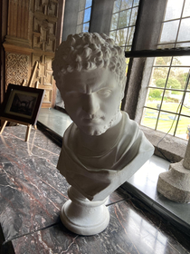 Sculpture of Pedro Pascal