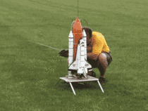 [Image: shuttle-launch-42312.gif]