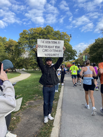 Supporting the Chicago marathon today