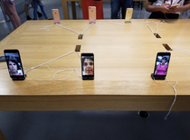 That time my son set all the iPhone backgrounds at the Apple store with pictures of his aunt It was a while ago judging by the look of the phone