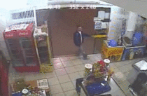 Thief pulls knife in the wrong store