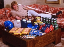 This image makes Wayne Gretzky look like an extreme couponer
